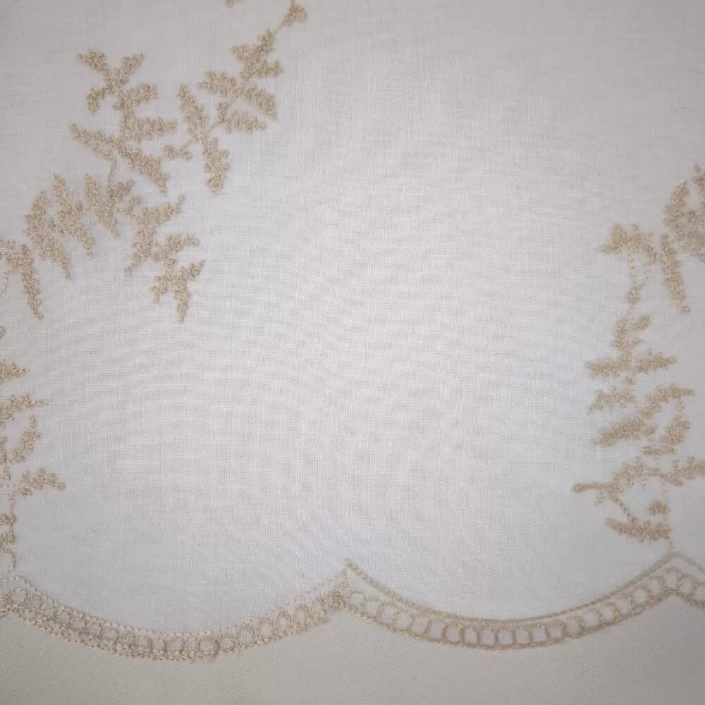 Cortina Fiorela 4,00m x 2,60m - Palha com Bordado Dourado - M&C Cortinas