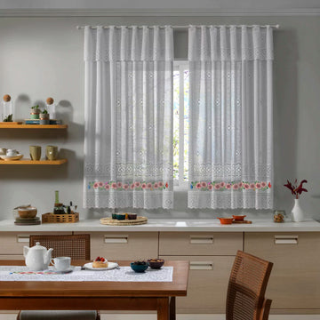 2.00m x 1.20m (Indicado para varão de até 1.5m) / Branco
